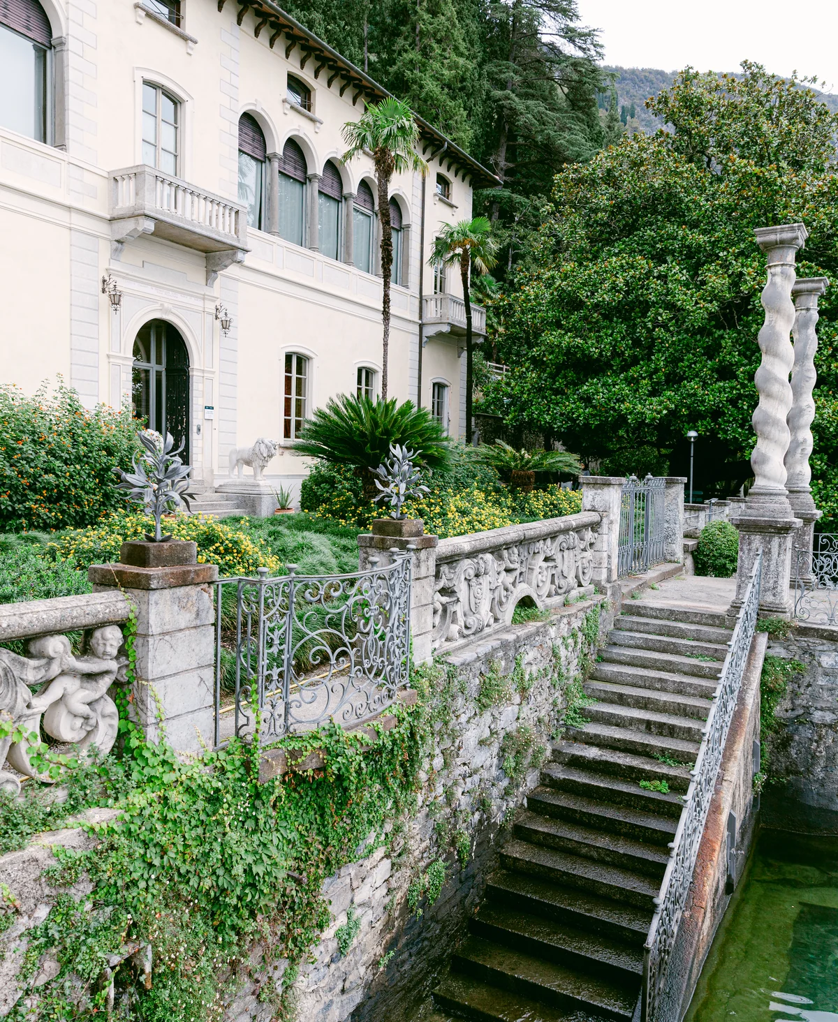 Lakeside villa and stone staircase on Lake Como