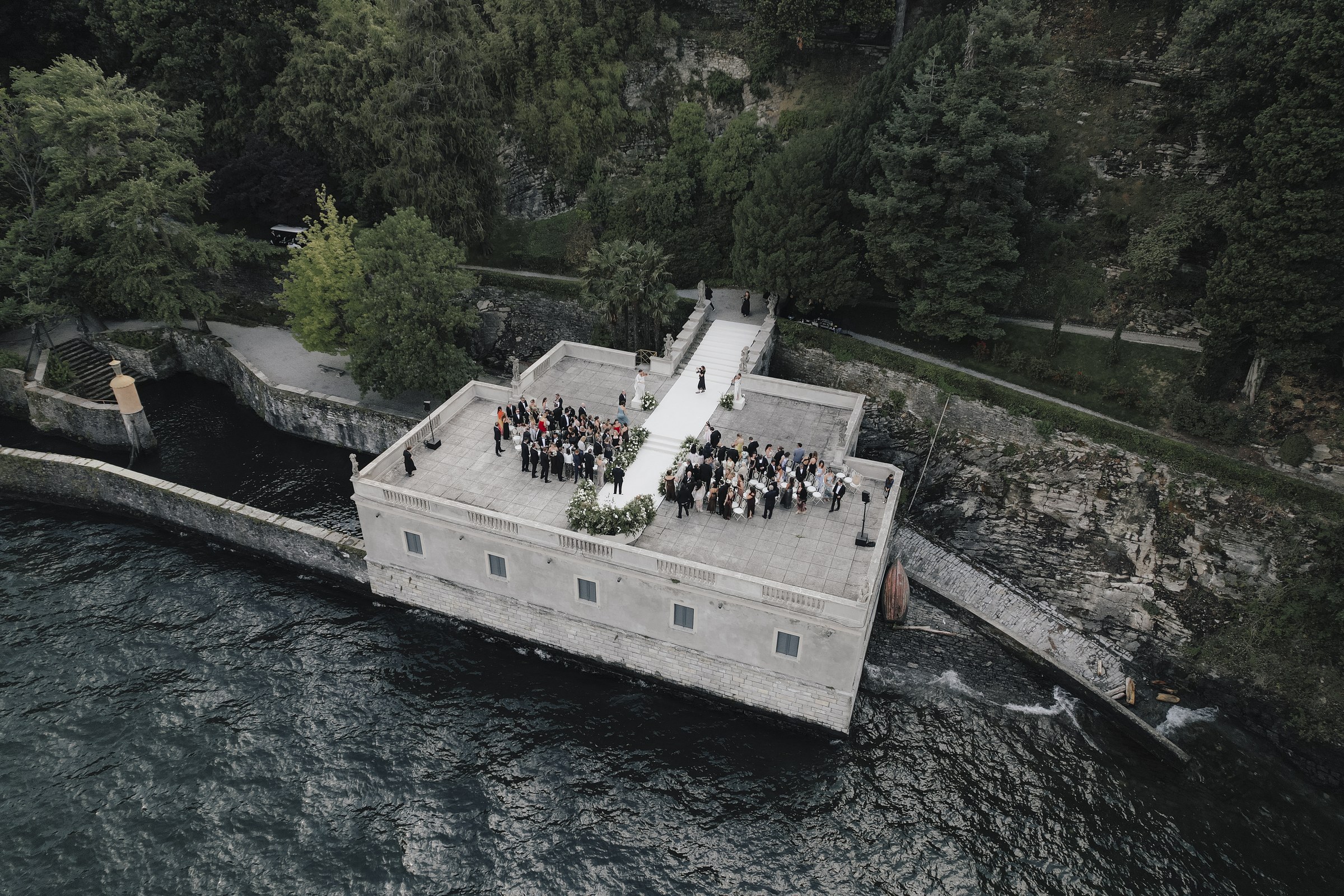 Wedding ceremony on the lakeside terrace at Villa Pizzo